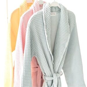 Pink Jilly Box Robe size L